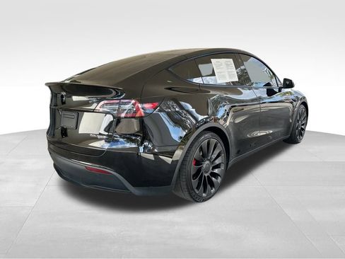 Used 2022 Tesla Model Y Performance image 3