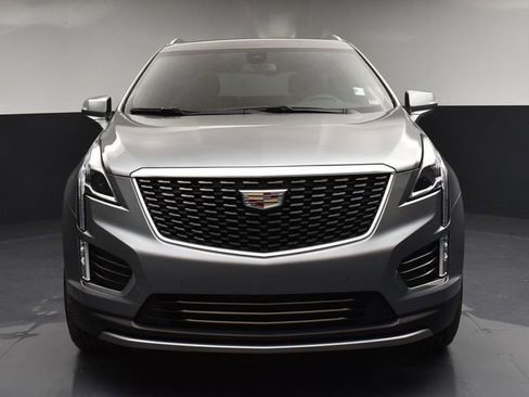 Used 2025 Cadillac XT5 Premium Luxury FWD image 3