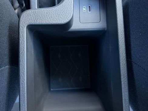 Used 2025 Nissan Versa SV w/ Trunk Package image 23