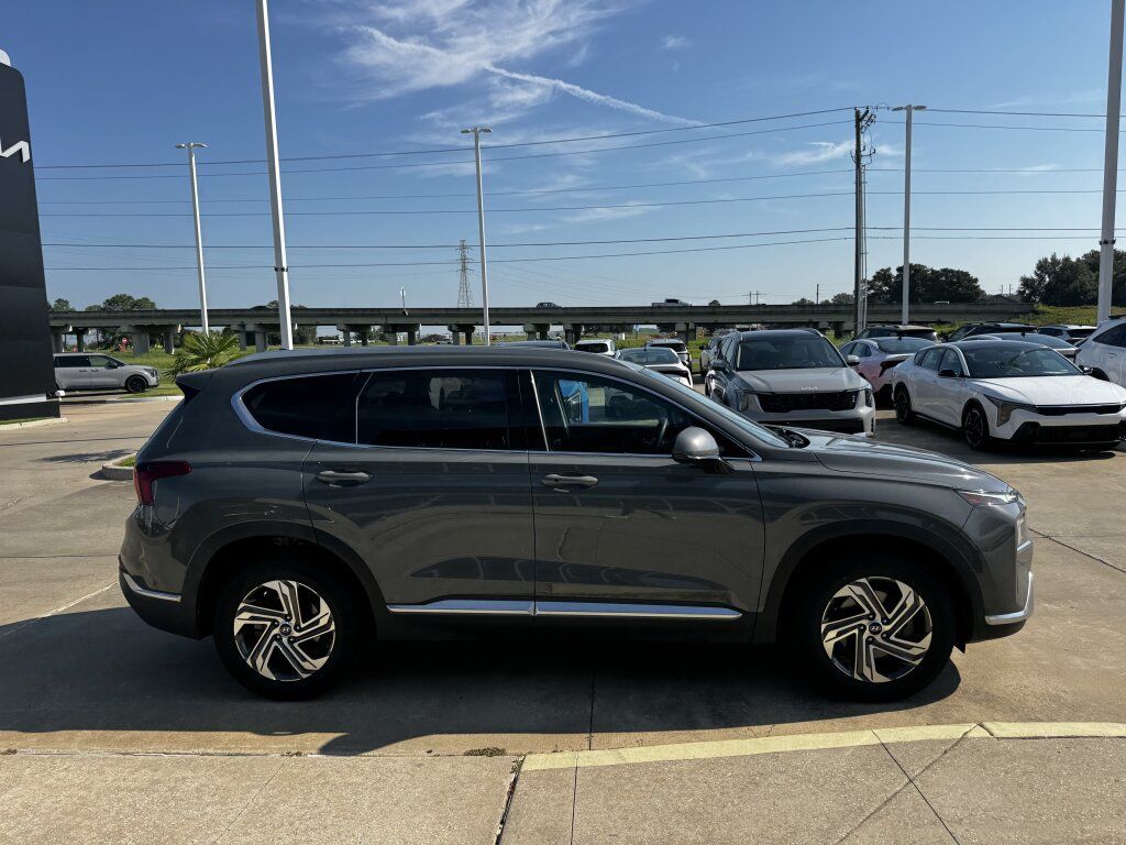 Used 2022 Hyundai Santa Fe SEL w/ Cargo Package FWD image 11