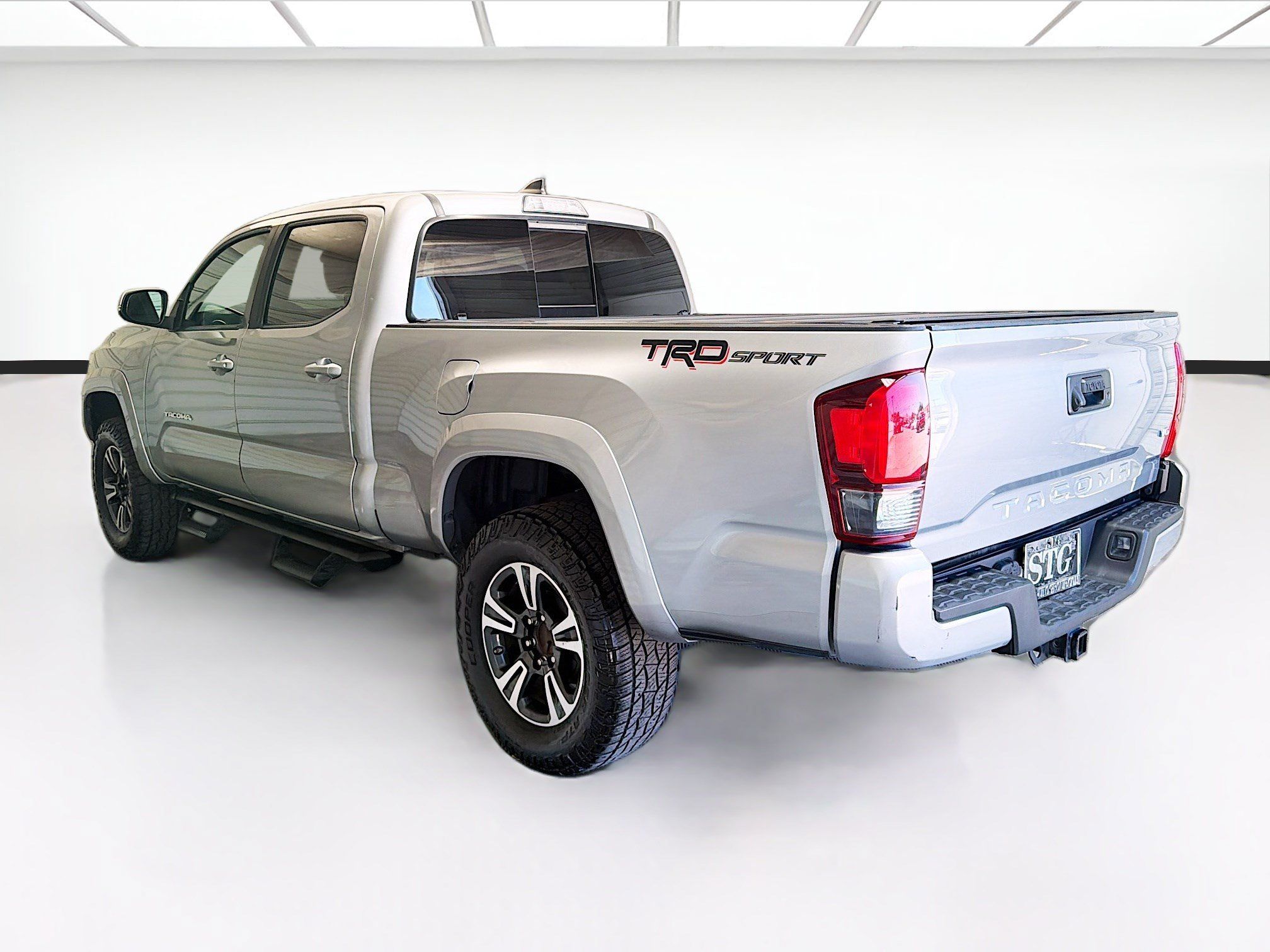 Used 2019 Toyota Tacoma TRD Sport RWD image 6