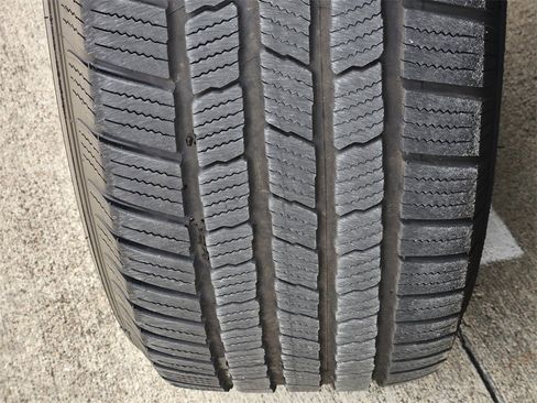 Used 2016 Toyota Highlander Limited Platinum image 11