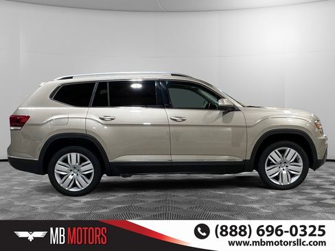Used 2018 Volkswagen Atlas SEL Premium image 2