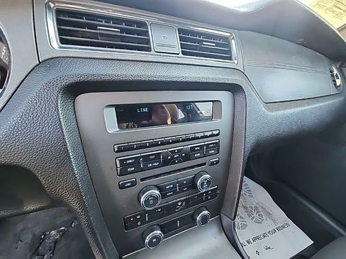 Used 2012 Ford Mustang GT image 18