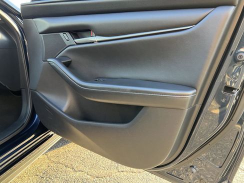 Used 2023 MAZDA MAZDA3 s image 14