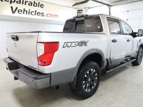 Used 2017 Nissan Titan PRO-4X AWD/4WD image 6