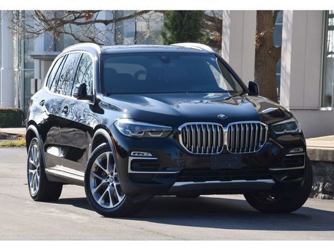 Used 2021 BMW X5 xDrive40i w/ Premium Package image 1