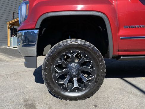Used 2018 GMC Sierra 1500 SLT AWD/4WD image 12