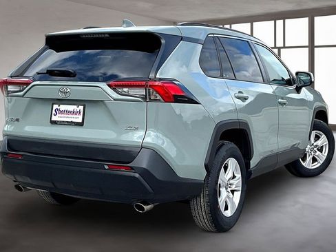 Used 2021 Toyota RAV4 XLE FWD image 6