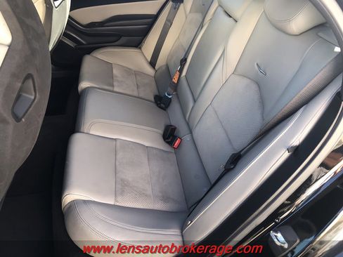 Used 2016 Cadillac CTS V w/ Luxury Package image 18