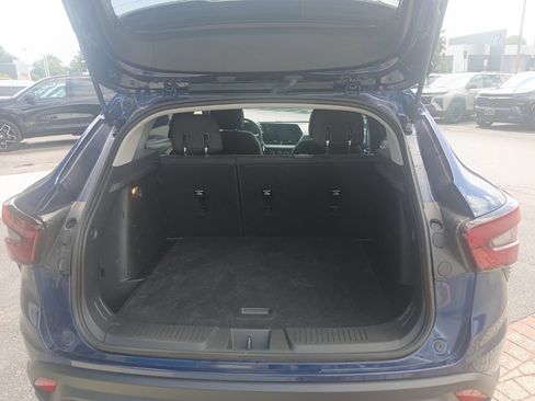 Used 2024 Chevrolet Trax LS FWD image 28