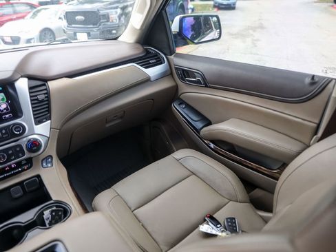 Used 2018 GMC Yukon SLT w/ Premium Edition image 29