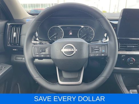 Used 2026 Nissan Pathfinder SV FWD image 14