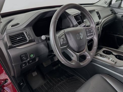 Certified 2025 Honda Ridgeline RTL image 24