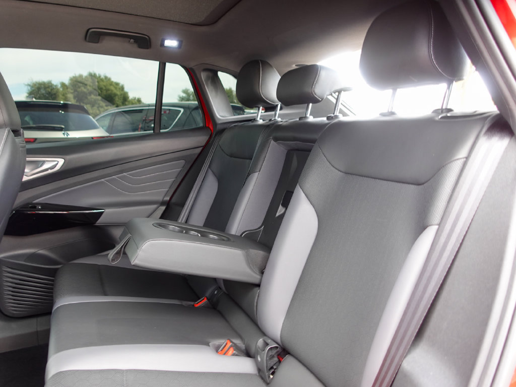 Used 2023 Volkswagen ID.4 Pro S RWD image 19