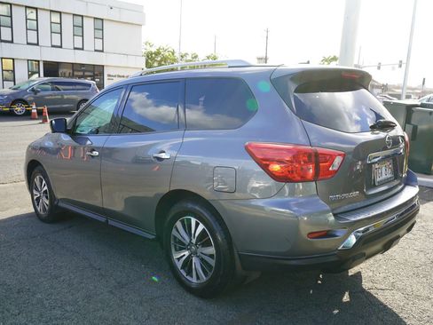 Used 2017 Nissan Pathfinder SL FWD image 25