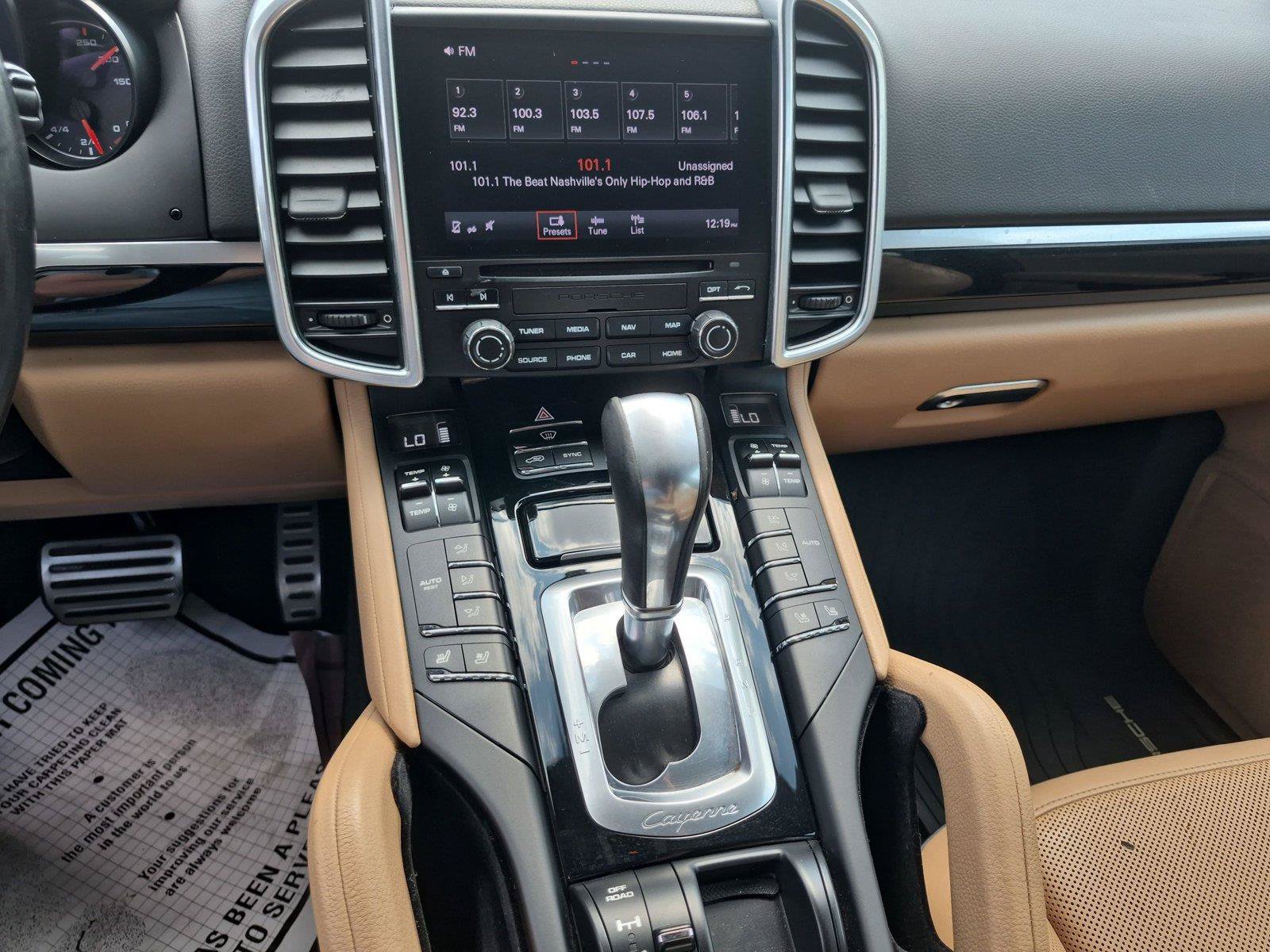Used 2017 Porsche Cayenne S AWD/4WD image 24