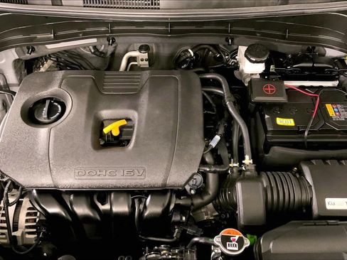 Certified 2025 Kia Soul LX w/ LX Technology Package FWD image 10