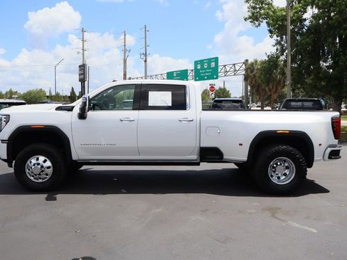 Used 2024 GMC Sierra 3500 Denali Ultimate AWD/4WD image 6