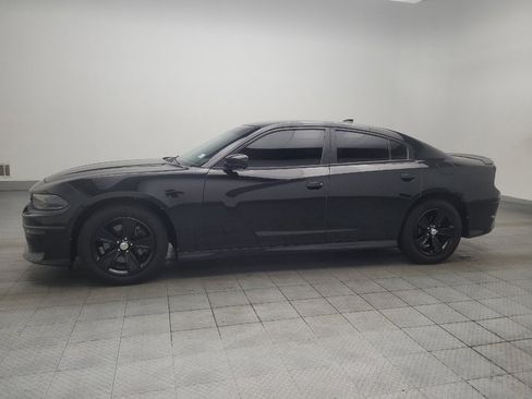 Used 2018 Dodge Charger SXT Plus RWD image 2