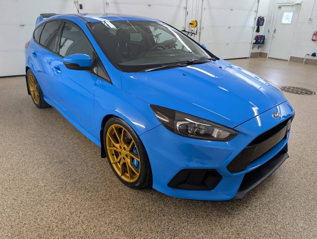 Used 2016 Ford Focus RS AWD/4WD image 5