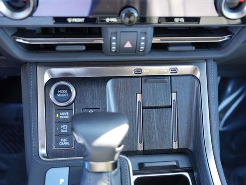 Used 2025 Lexus GX 550 GX 550 Premium 4WD 4WD image 29