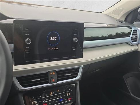 New 2026 Volkswagen Taos SE FWD image 15