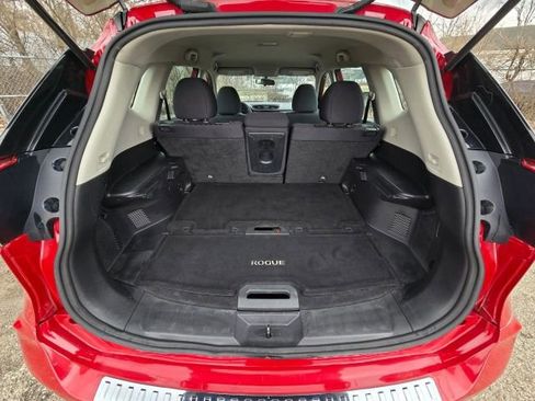 Used 2017 Nissan Rogue S image 27