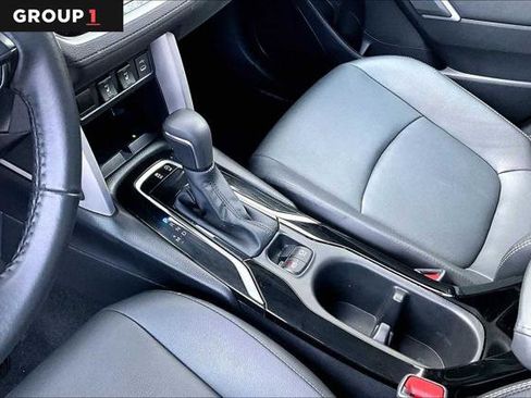 Certified 2025 Toyota Corolla Cross XLE image 17