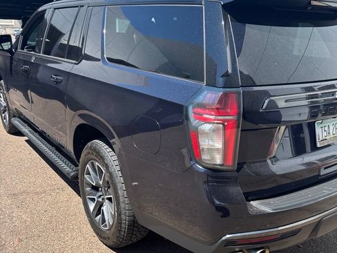 Used 2022 Chevrolet Suburban Z71 w/ Off-Road Capability Package AWD/4WD image 4