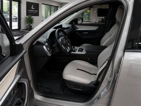 Used 2024 MAZDA CX-90 3.3 Turbo w/ Preferred Plus AWD/4WD image 10
