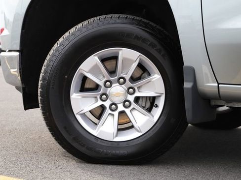 Used 2026 Chevrolet Silverado 1500 LT AWD/4WD image 2