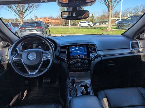Used 2021 Jeep Grand Cherokee Limited AWD/4WD image 10