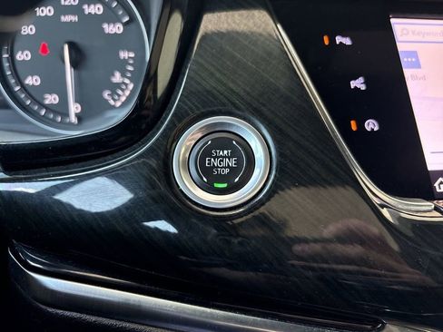 Certified 2020 Cadillac XT6 Premium Luxury FWD image 17