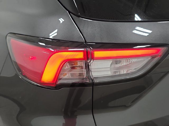 Certified 2020 Ford Escape SEL AWD/4WD image 32