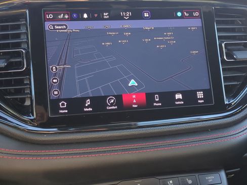 Used 2023 Dodge Durango GT image 27