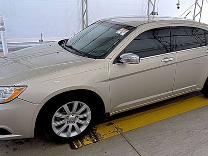 Used 2013 Chrysler 200 Limited
