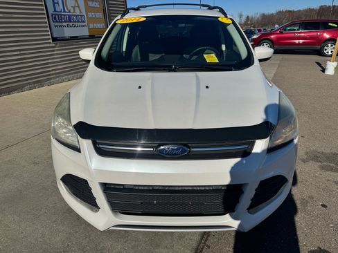 Used 2014 Ford Escape SE w/ Equipment Group 201A image 2
