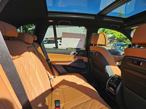 New 2026 BMW X5 M60i w/ Executive Package image 15