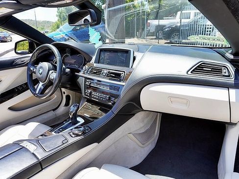 Used 2015 BMW 640i Convertible RWD image 10