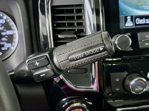 Used 2023 Nissan Titan Platinum Reserve w/ Moonroof Package AWD/4WD image 17