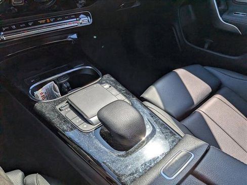 Used 2021 Mercedes-Benz CLA 250 image 11