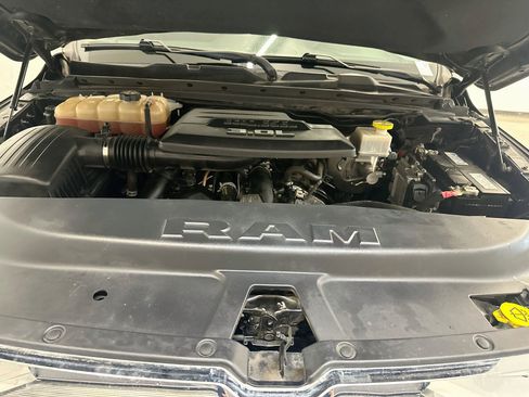 Used 2020 RAM 1500 Laramie AWD/4WD image 34