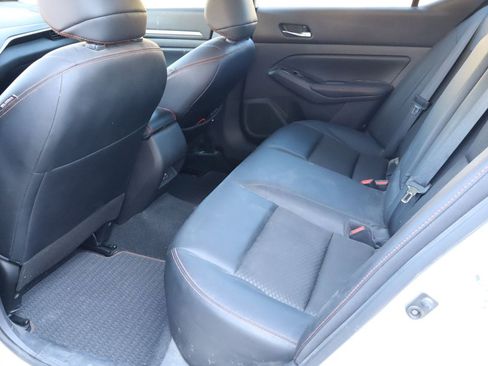 Used 2024 Nissan Altima 2.5 SR FWD image 5