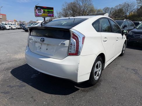 Used 2013 Toyota Prius Four w/ Deluxe Solar Roof Pkg image 9
