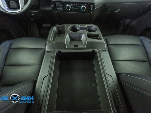 Used 2023 GMC Sierra 1500 SLE AWD/4WD image 30