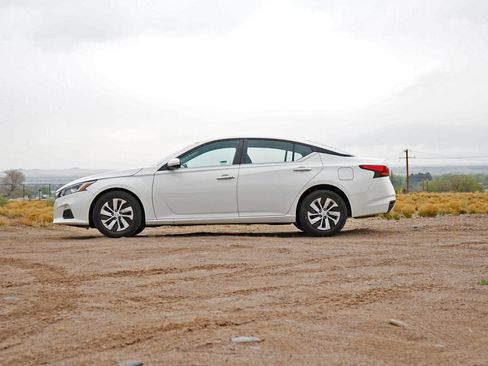 Used 2021 Nissan Altima 2.5 S FWD image 5