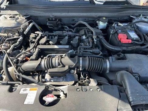 Used 2019 Honda Accord Sport image 5
