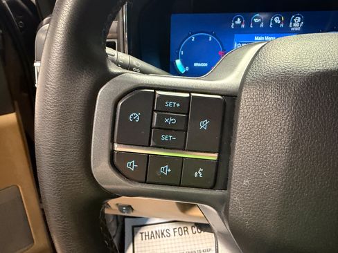 Used 2025 Ford F250 Lariat AWD/4WD image 18