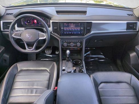 Used 2022 Volkswagen Atlas SEL Premium image 18